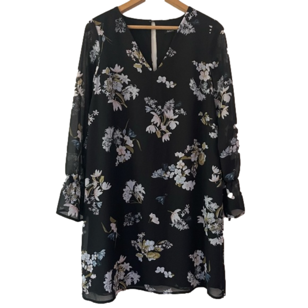 Reitmans Black Floral Chiffon Dress- Size Medium (bin 1R)